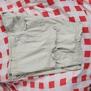Nautica Modern Fit Men's Cargo Shorts - Light Khaki, Gently Used